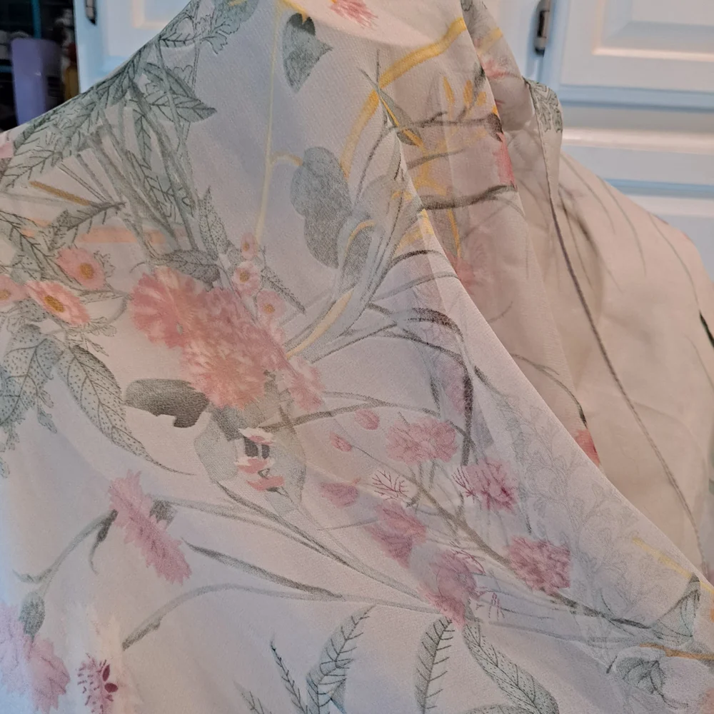 Chic Floral Print Sheer Scarf - Picture 3 of 5